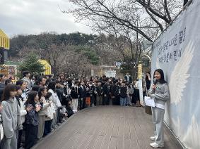 [보도자료4/3]화봉초, 아침을 여는 선율 ‘등굣길 버스킹’ 운영